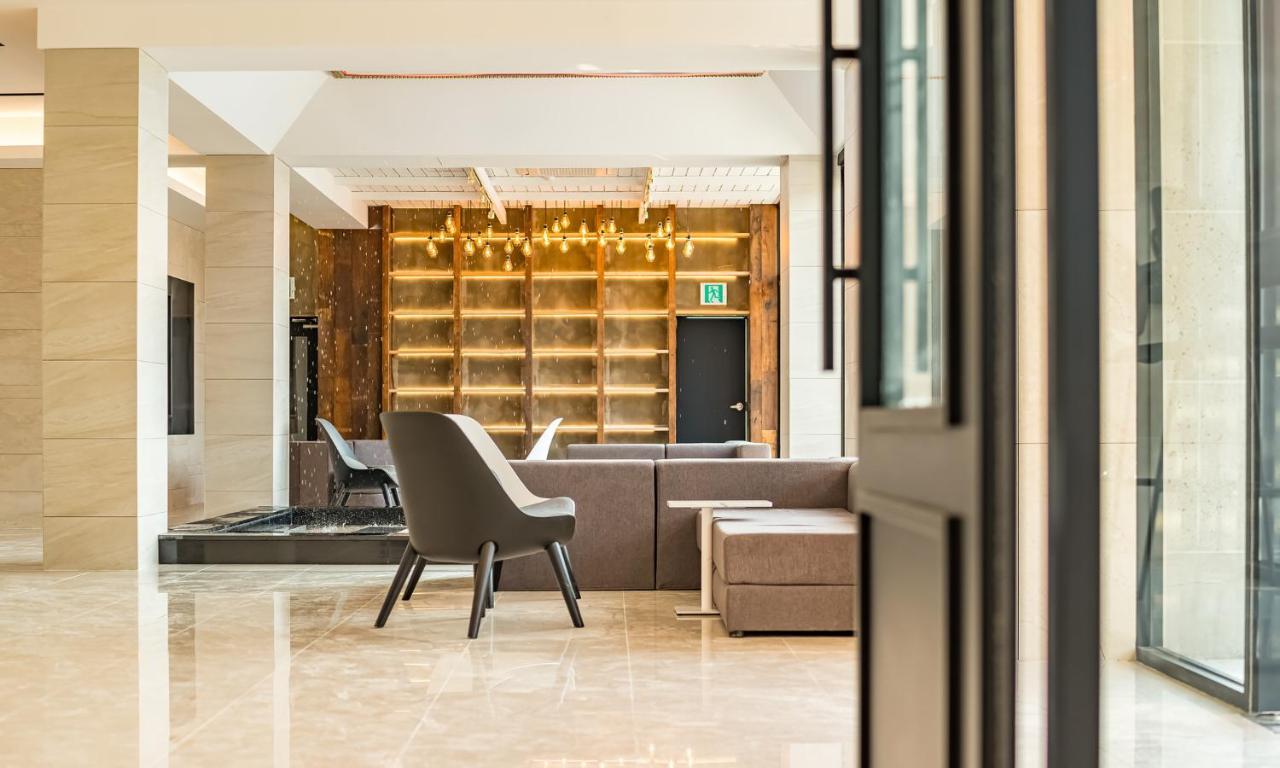 Stubborn Hotel Geoje Exterior foto
