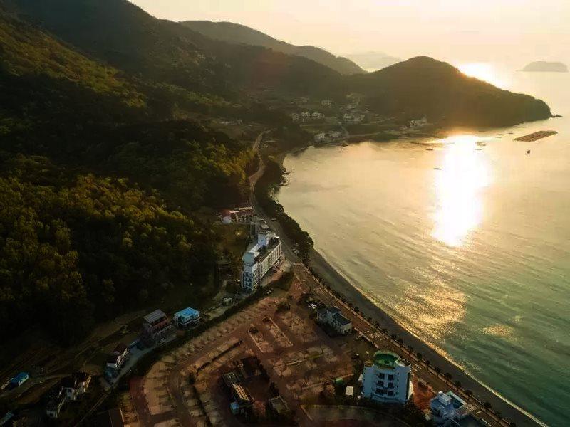 Stubborn Hotel Geoje Exterior foto